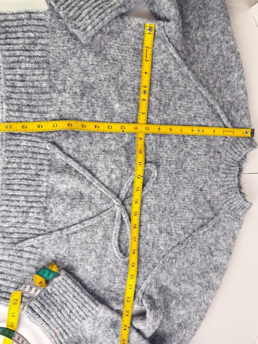 Cozy Women's Gray Knit Sweater with Side Bow Detail - Picture 6 of 8